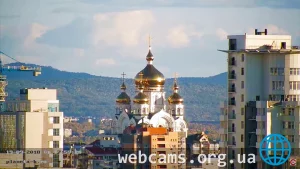 Поворотная веб-камера в центре Хабаровска