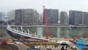 Веб-камера с видом на мост через Нагатинский Затон, Москва